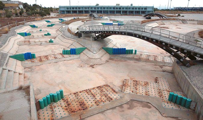 130.000 θέσεις εργασίας, 1 τρις τζίρος: Η επένδυση που θα εκτόξευε οικονομικά την Ελλάδα τη βούλιαξε στο χάος