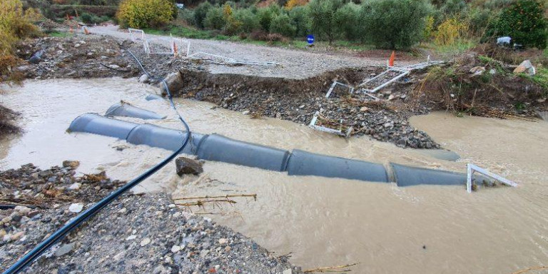 Πάφος: Κατέρρευσε λόγω κακοκαιρίας γεφύρι – Ήταν υπό κατασκευή