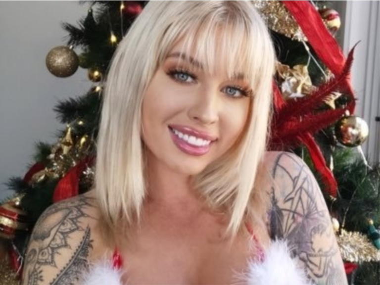 Vicky Aisha: Εύχεται μέσα από το Instagram με μικροσκοπικό μπικίνι (φωτο)