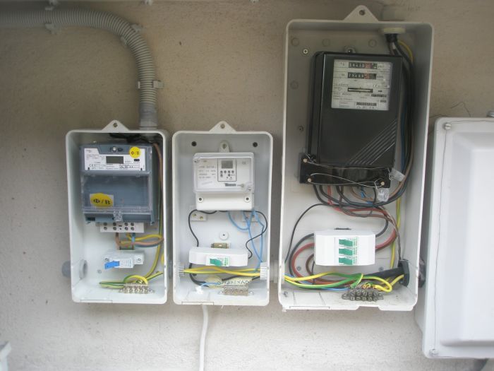 Βλάβη σε υποσταθμό της ΔΕΗ – Ειδοποίησαν την πυροσβεστική λόγω του καπνού