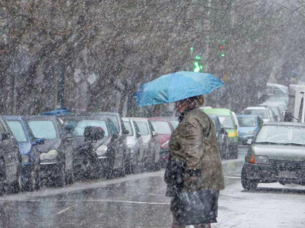 Έκτακτο δελτίο καιρού: Έρχονται χιόνια και ισχυρές καταιγίδες το επόμενο τριήμερο
