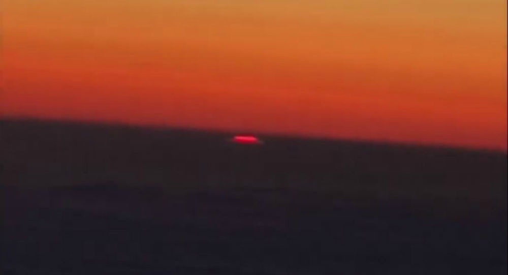 Καζακστάν: Περίεργο ιπτάμενο αντικείμενο καταγράφεται σε βίντεο