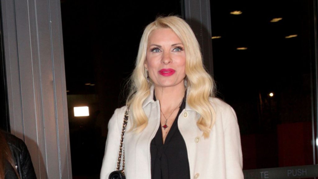 Ελένη Μενεγάκη: Εύχεται «χρόνια πολλά» με μαγιό και κοχύλια – Οι διακοπές σε εξωτικό προορισμό (φωτο)