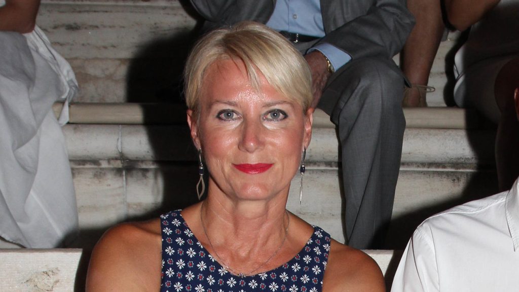 Νατάσα Παζαΐτη: Εύχεται καλά Χριστούγεννα φορώντας σκουφάκι Άγιου Βασίλη (φώτο)