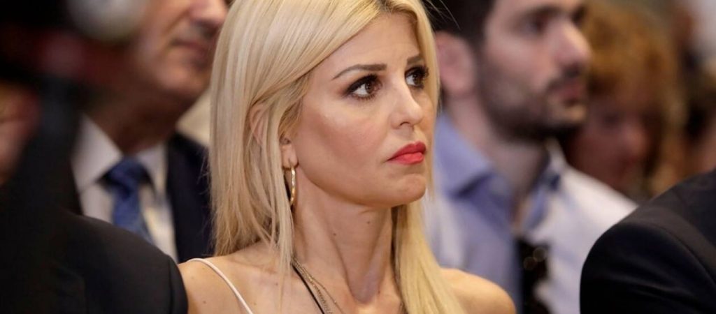 Έλενα Ράπτη: Βοήθησε την «Αποστολή» σε φιλανθρωπική δράση της για τους άστεγους της Αθήνας (φώτο)