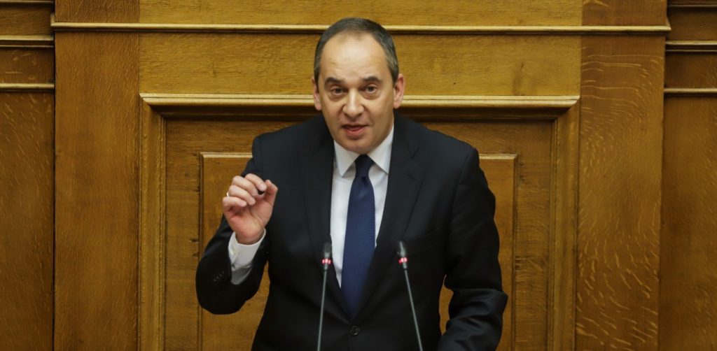 Γ.Πλακιωτάκης: «Κάνουμε όλα όσα πρέπει ώστε να απελευθερωθούν οι ναυτικοί που κρατούνται παράνομα»