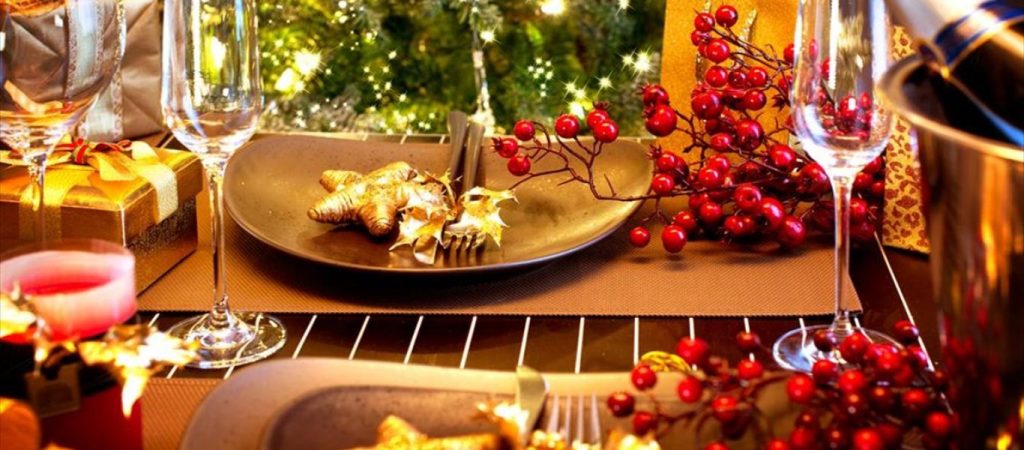 Πρωτοχρονιά: Να πως μπορείτε να κάνετε πιο υγιεινό το οικογενειακό τραπέζι