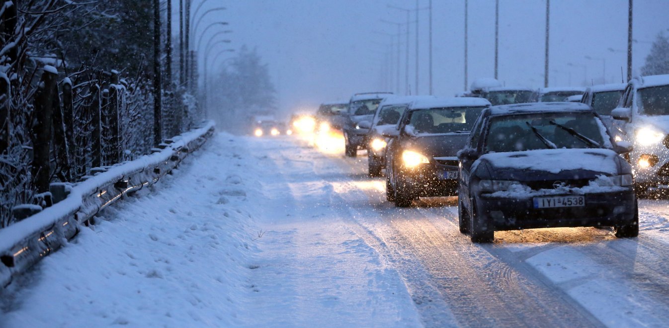 Επιμένει και σήμερα η «Ζηνοβία» – Χιόνια και πολικές θερμοκρασίες για άλλη μια ημέρα