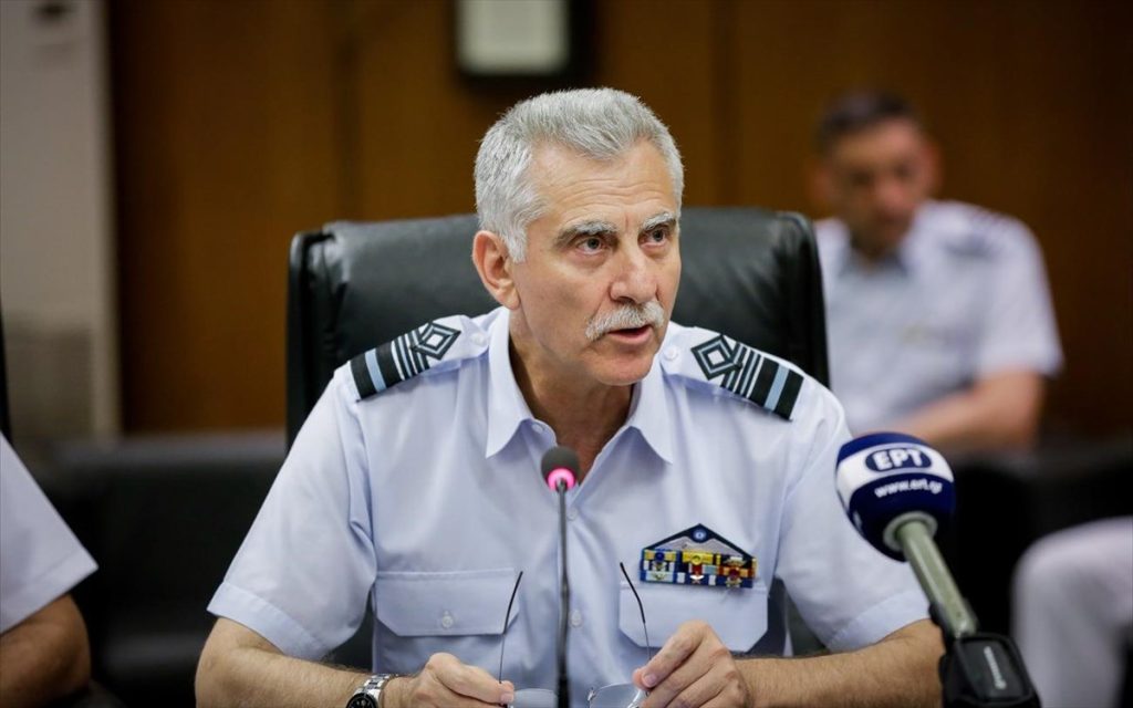 Σε σοβαρό τροχαίο ατύχημα ενεπλάκη ο αρχηγός ΓΕΕΘΑ – Είναι καλά στην υγεία του