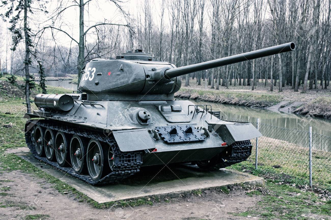 Εκπληκτικό: Δείτε πως ελίσσεται ένα άρμα μάχης T-34 σήμερα!