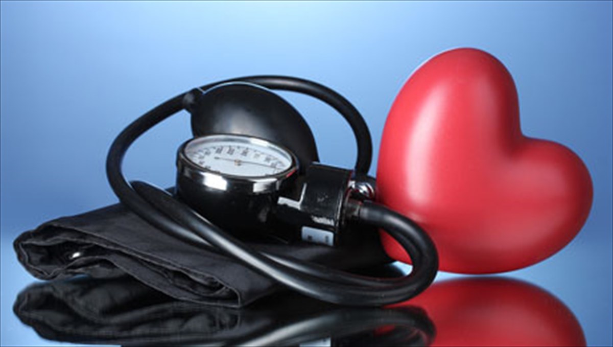 Αυτά είναι τα 9+1 βότανα που «ρίχνουν» την αρτηριακή πίεση