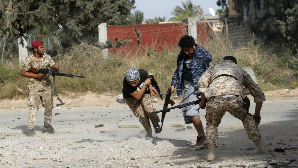 Λιβύη: Αντεπίθεση του Χ.Χαφτάρ σε όλα τα μέτωπα – Οι φιλότουρκοι ενισχύονται συνεχώς