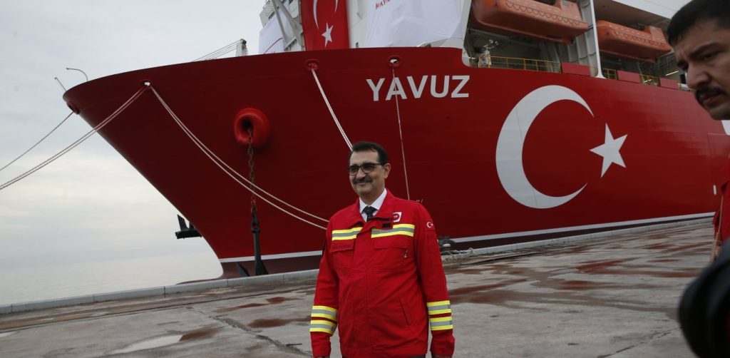 Η πρώτη επιθετική αντίδραση της Άγκυρας στον EastMed: «Παραχωρούμε βυθοτεμάχια νότια της Κρήτης & του Καστελόριζου