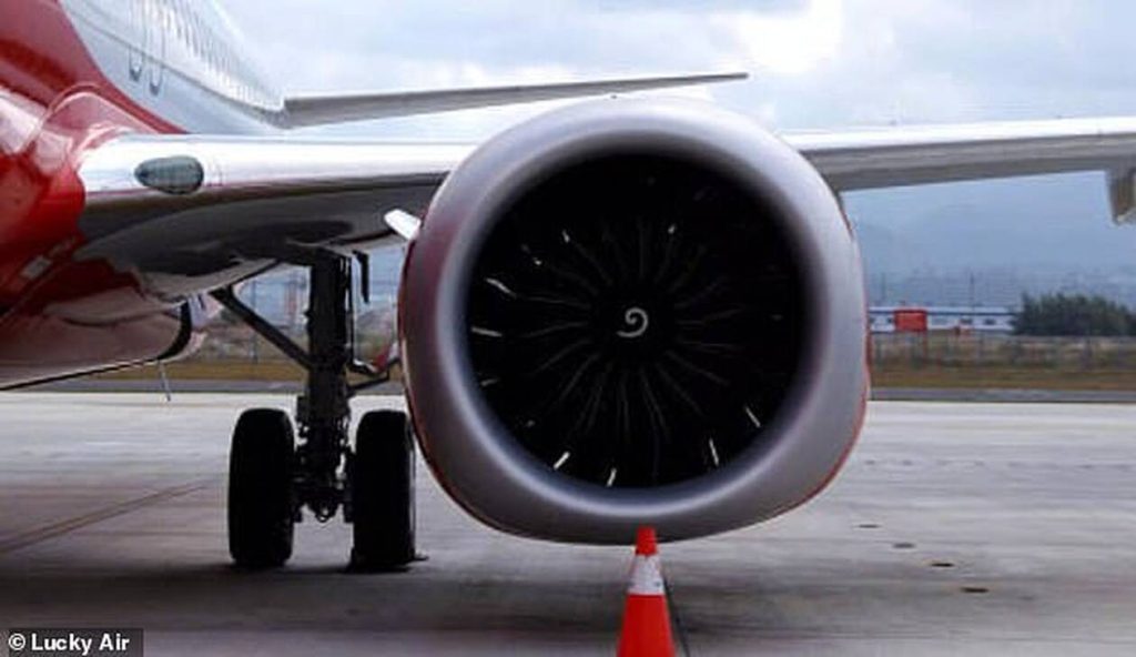 Έβαλε σε κίνδυνο προσωπικό και επιβάτες της πτήσης – Αναβλήθηκε η πτήση