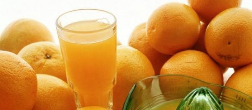 Επιστημονική μελέτη: Αυτά είναι τα οφέλη για την υγεία μας αν πίνουμε ένα χυμό πορτοκάλι κάθε μέρα