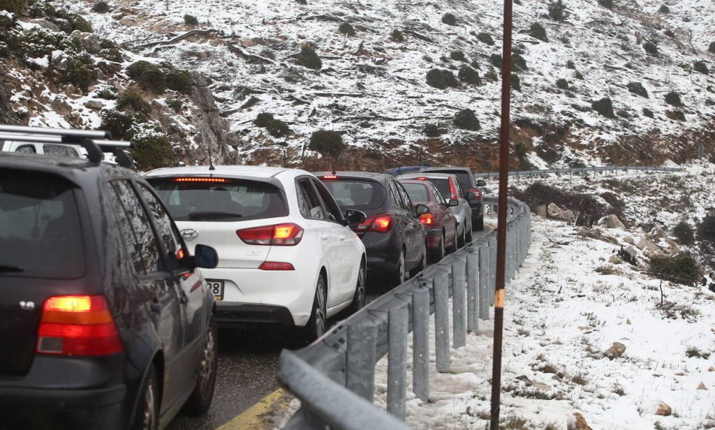 Κακοκαιρία «Ηφαιστίων»:  Διακοπή κυκλοφορίας οχημάτων στην Αττική – Δείτε σε ποια σημεία