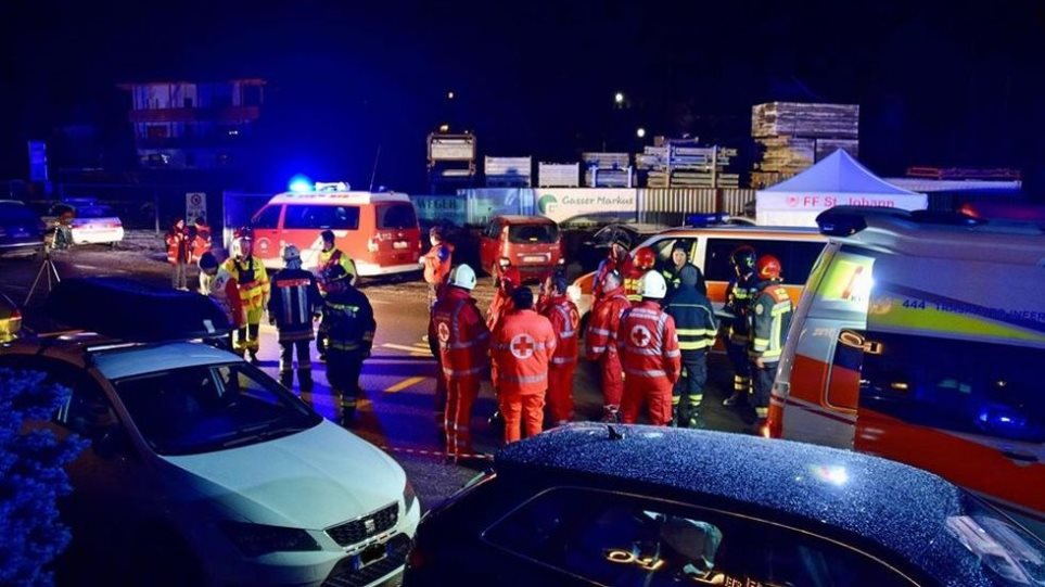 Αυτοκίνητο στην Ιταλία παρέσυρε γκρουπ με τουρίστες – Έξι άτομα σκοτώθηκαν