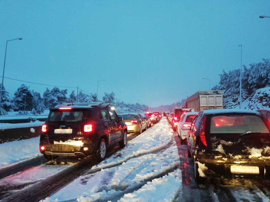 Έρχονται πρόστιμα για όσους παρακωλύουν την κυκλοφορία – Ετοιμάζεται σχετική νομοθετική ρύθμιση