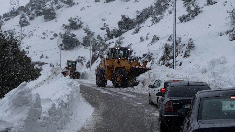 «Βουνό» τα προβλήματα από τον «Ηφαιστίων» και είμαστε ακόμα στην… αρχή