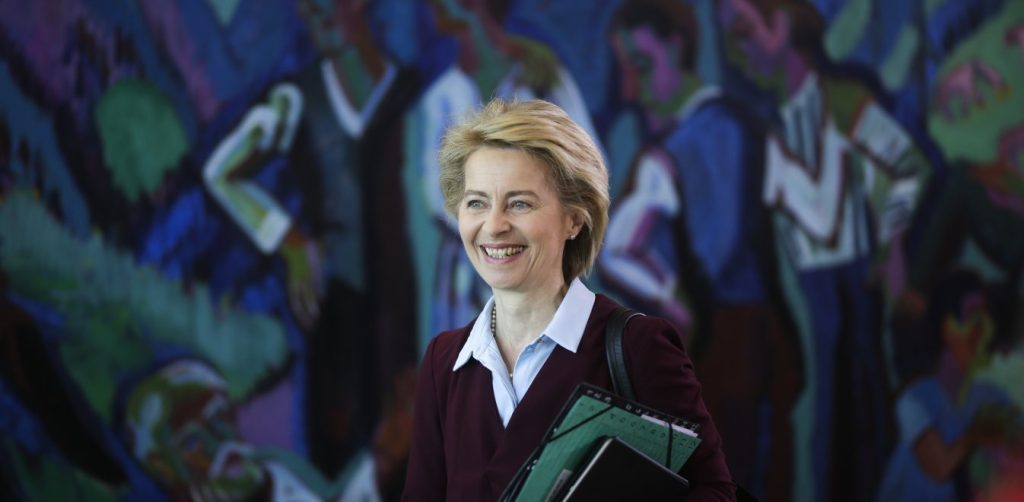 Ούρσουλα φον ντερ Λάιεν: Καλεί το Ιράν να επιστρέψει στη συμφωνία για τα πυρηνικά