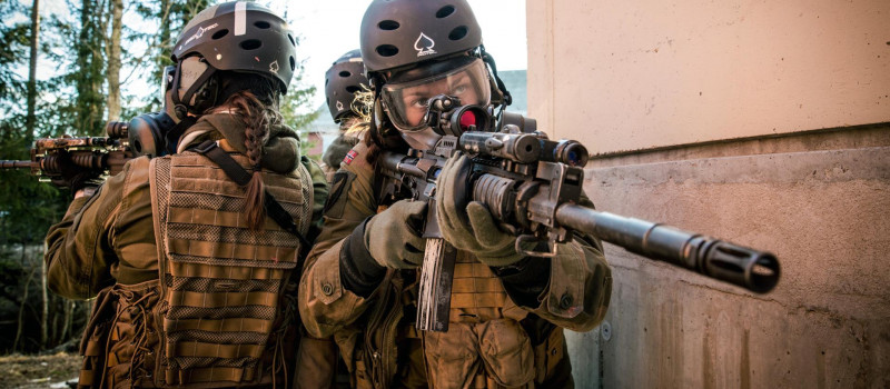 Jegertroppen: Η πρώτη «θηλυκή» μονάδα ειδικών δυνάμεων του κόσμου βρίσκεται στη Νορβηγία (φωτό)