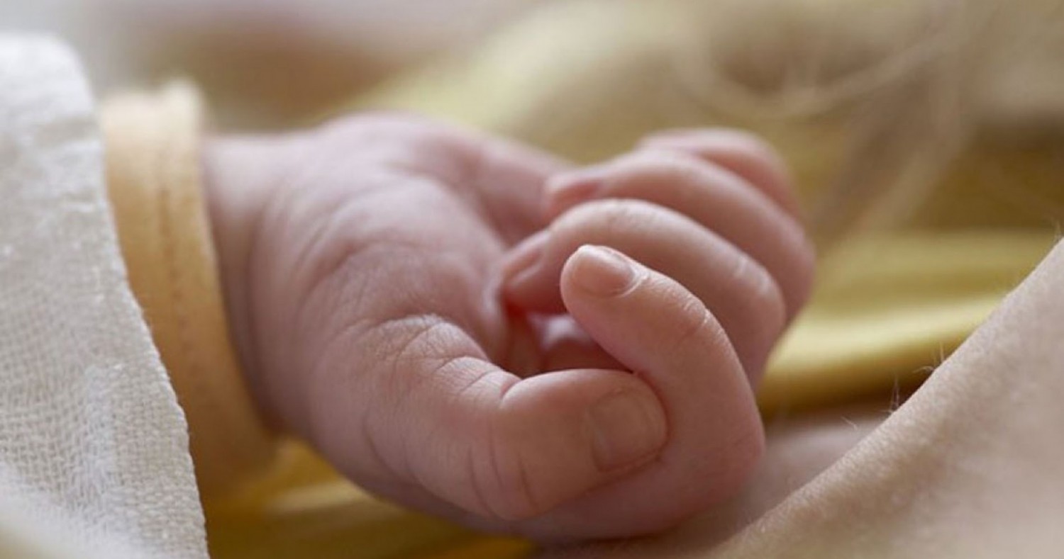 6 στα 10 παιδιά γεννιούνται με καισαρική στην Ελλάδα – Οι μαιευτήρες έχουν ξεχάσει τον φυσιολογικό τοκετό