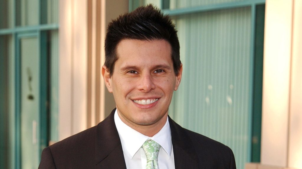 Αυτοκτόνησε στα 45 του ο δημιουργός της Ugly Betty – Βρέθηκε νεκρός με μία σφαίρα στο κεφάλι (φωτο)