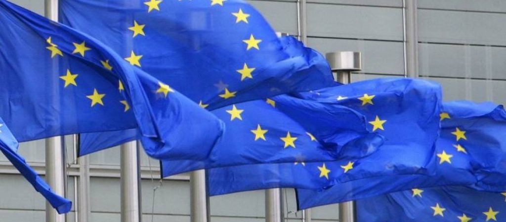 Ευρωβαρόμετρο: Το 80 % των Ελλήνων δεν εμπιστεύονται την τηλεόραση (φώτο)