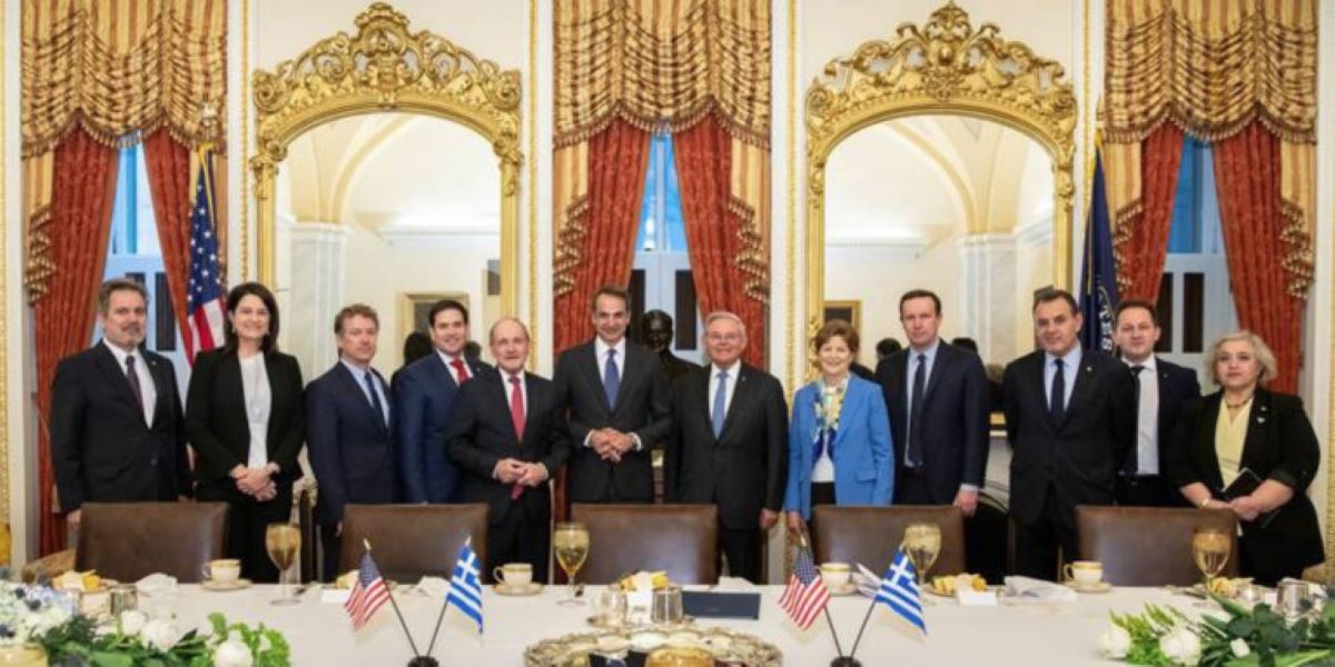 Πρόεδρος Επιτροπής Εξωτερικών Σχέσεων ΗΠΑ: «Χαίρομαι που οι ελληνοαμερικανικές σχέσεις δεν ήταν ποτέ καλύτερες» (φώτο)