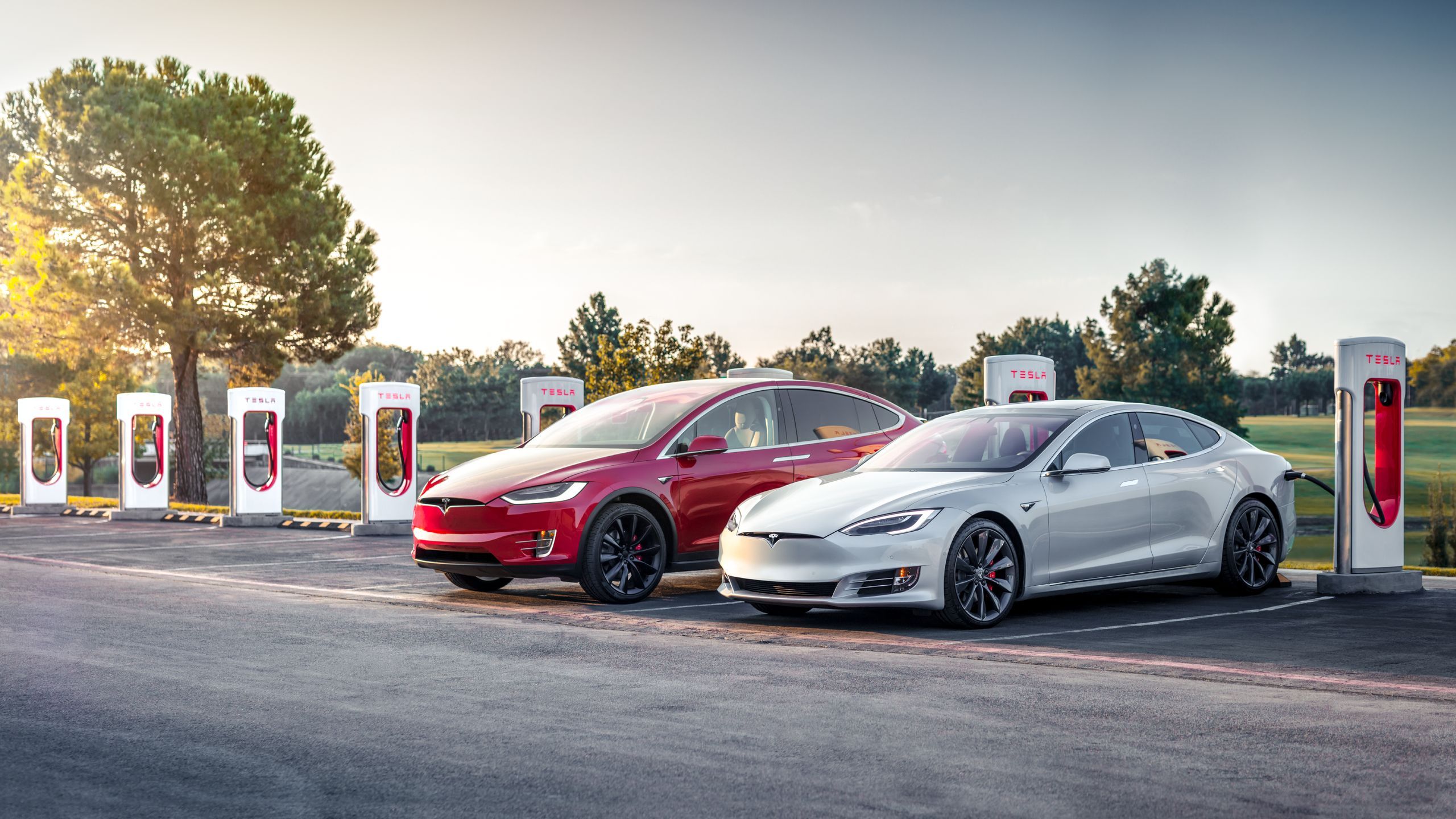 Η Tesla πρωτοπορεί: Έχει στα «σκαριά» μπαταρία με διάρκεια ζωής 1,6 εκατομμύρια χιλιόμετρα