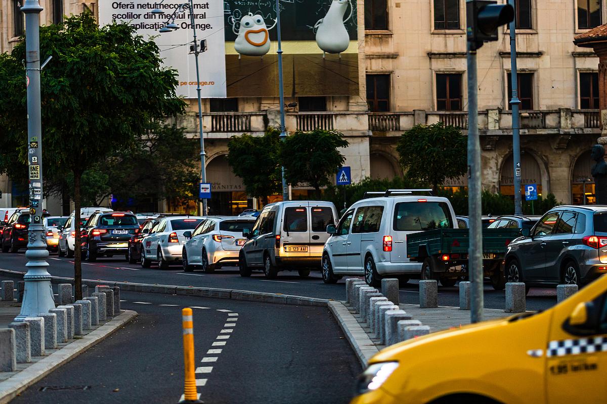 Η Βαρκελώνη παίρνει μέτρα κατά της ρύπανσης και απαγορεύει την κυκλοφορία παλαιών οχημάτων