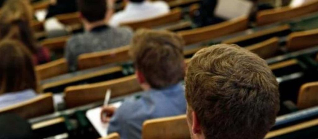Φοιτητικό επίδομα: Τελευταία ευκαιρία σήμερα για την αίτηση – Ποιοι είναι οι δικαιούχοι