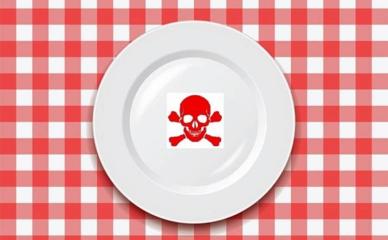 Προσοχή: Αυτά είναι τα πιο επικίνδυνα φαγητά που μπορεί να σε… «στείλουν»