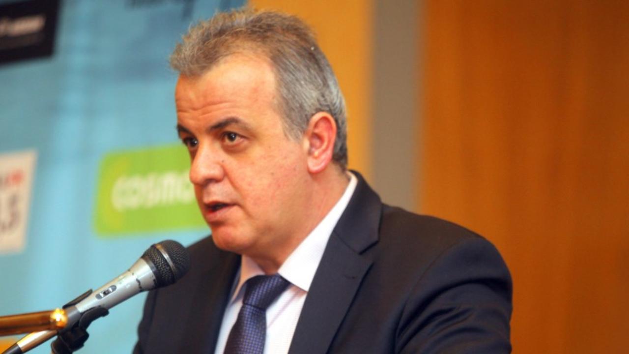 Μ.Οθωνας σε ΣΥΡΙΖΑ: «Μήπως θεωρείτε τον Παυλόπουλο… μετενσάρκωση του Άρη Βελουχιώτη; – Είναι περίεργη η επιμονή σας»