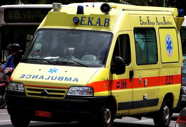 Ένας νεκρός από πτώση ΙΧ σε θαλάσσια περιοχή στη Σαλαμίνα