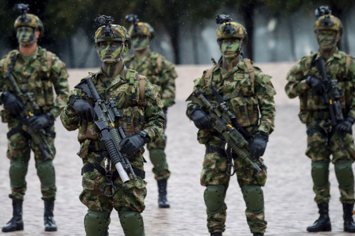 Koλομβία: Στρατιωτικοί έκαναν τηλεφωνικές υποκλοπές – Θύματα δημοσιογράφοι, πολιτικοί και δικαστές