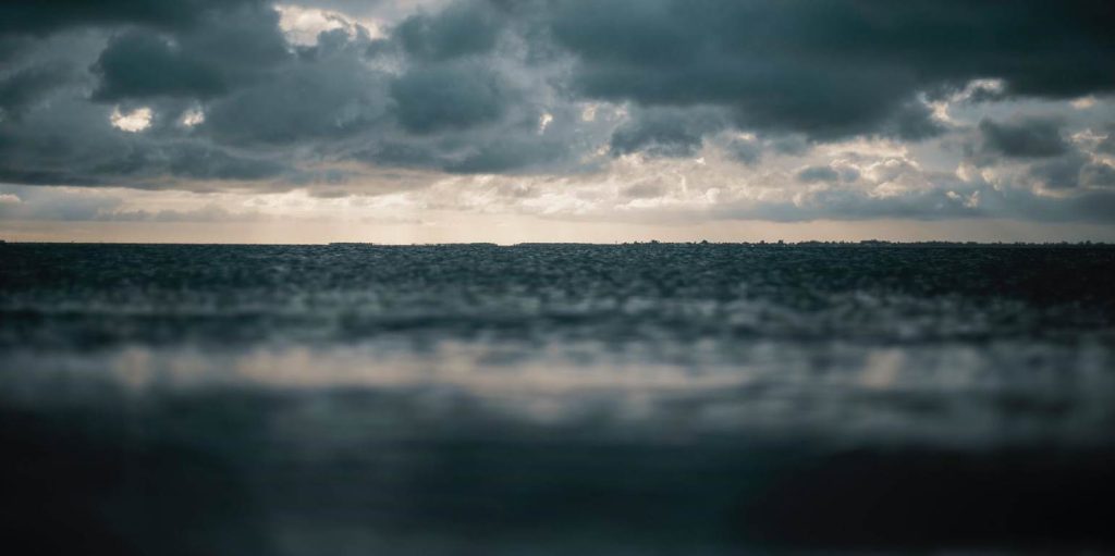 Καιρός: Βροχές και χαμηλές θερμοκρασίες σήμερα – Αναλυτική πρόγνωση του καιρού