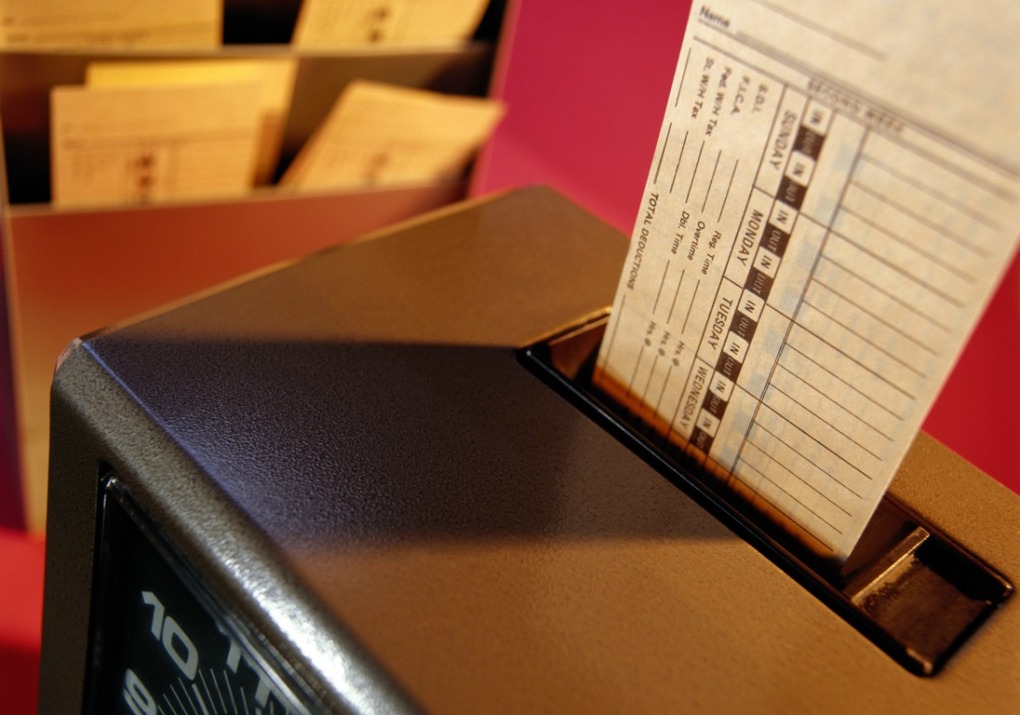 Tέλος το χτύπημα της κάρτας για τους υπαλλήλους του Δημοσίου