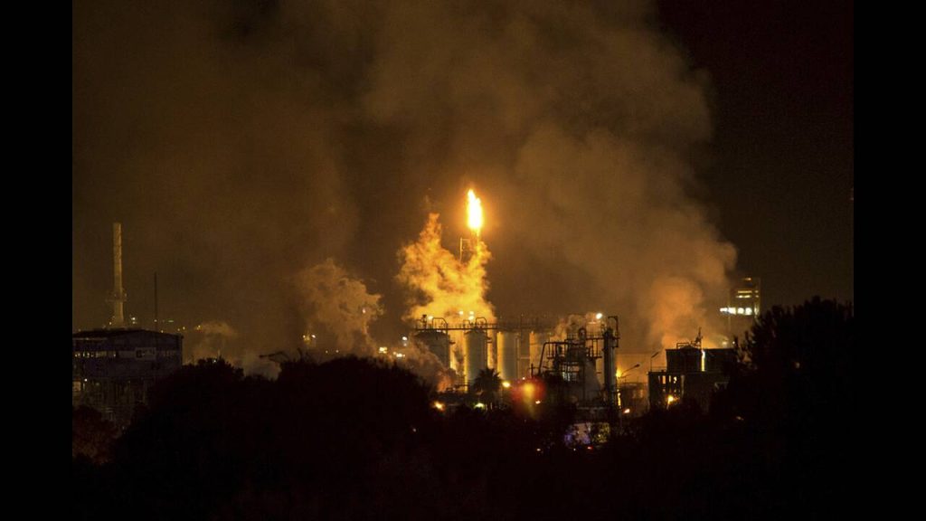 Ιταλία: Δεύτερος νεκρός από την έκρηξη στο χημικό εργοστάσιο – Στους 8 οι τραυματίες (βίντεο)