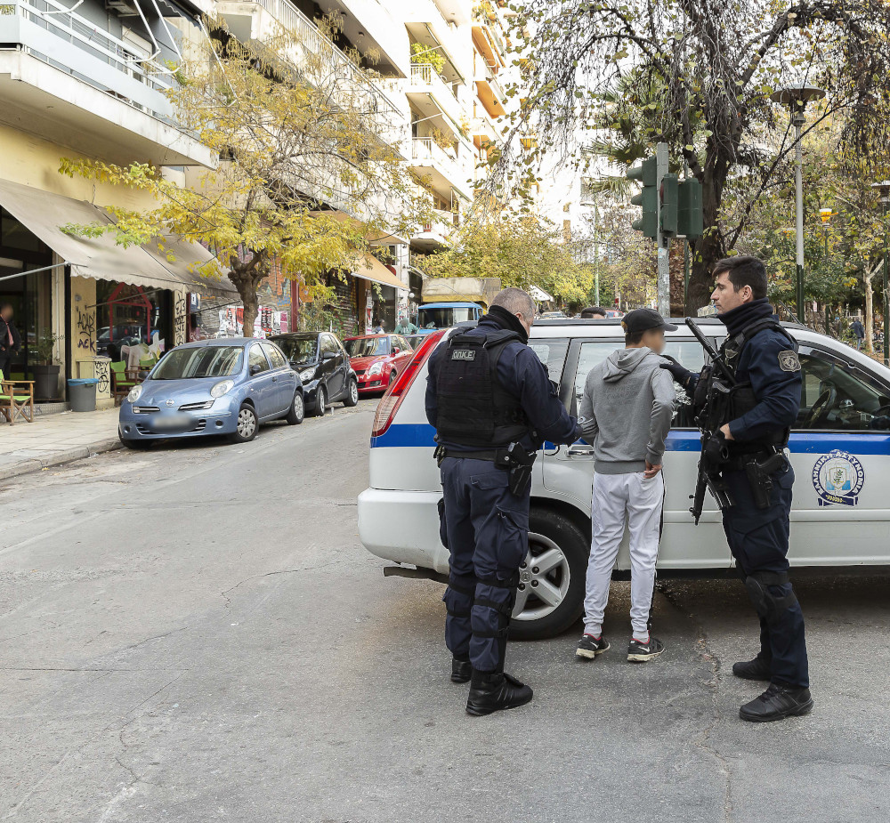 21 προσαγωγές και 87 συλλήψεις μέσα σε μία εβδομάδα στα Εξάρχεια