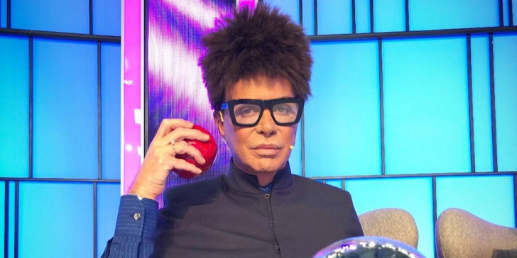 My Style Rocks: Ο Λάκης Γαβαλάς αφαίρεσε αξεσουάρ από παίκτρια – «Κρύψε τα δυο σου πόδια» (βίντεο)