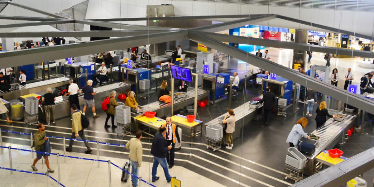 Αύξηση – ρεκόρ στις αφίξεις στα Ελληνικά αεροδρόμια – Δείτε αναλυτικά τα στοιχεία