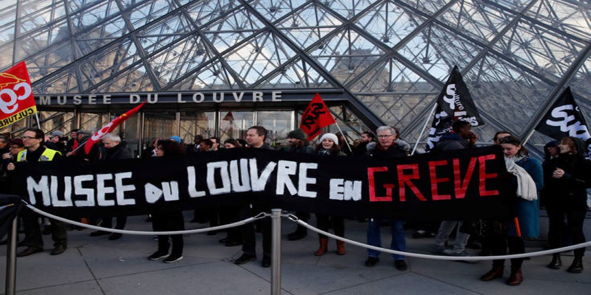 Γαλλία: Απεργοί απέκλεισαν το μουσείο του Λούβρου