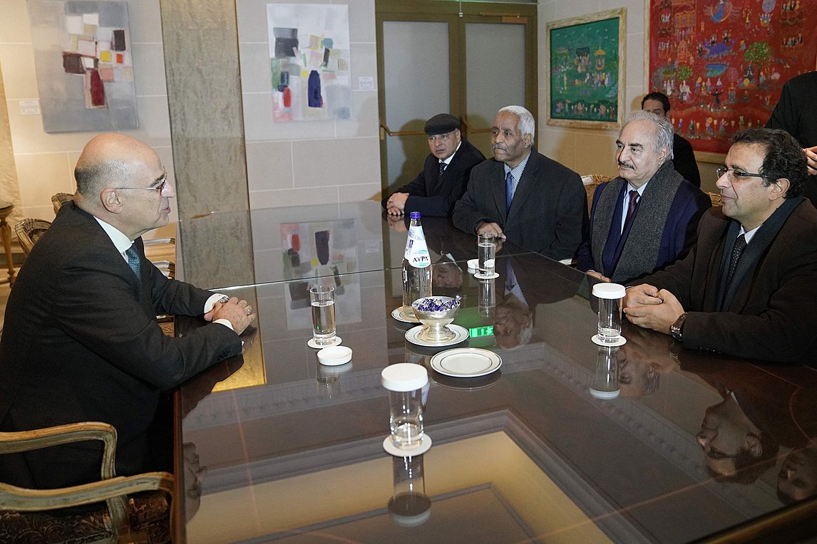 Oργή στα τουρκικά ΜΜΕ για την επίσκεψη Χ.Χάφταρ στην Ελλάδα: «Θα έχουμε ελληνοτουρκική κρίση»