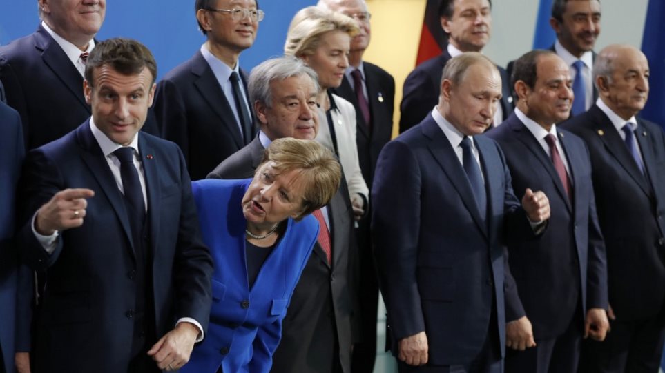 Διάσκεψη Βερολίνου: «Όλος ο θίασος επί σκηνής» – Αποφασίζουν για την Λιβύη χωρίς την… Λιβύη