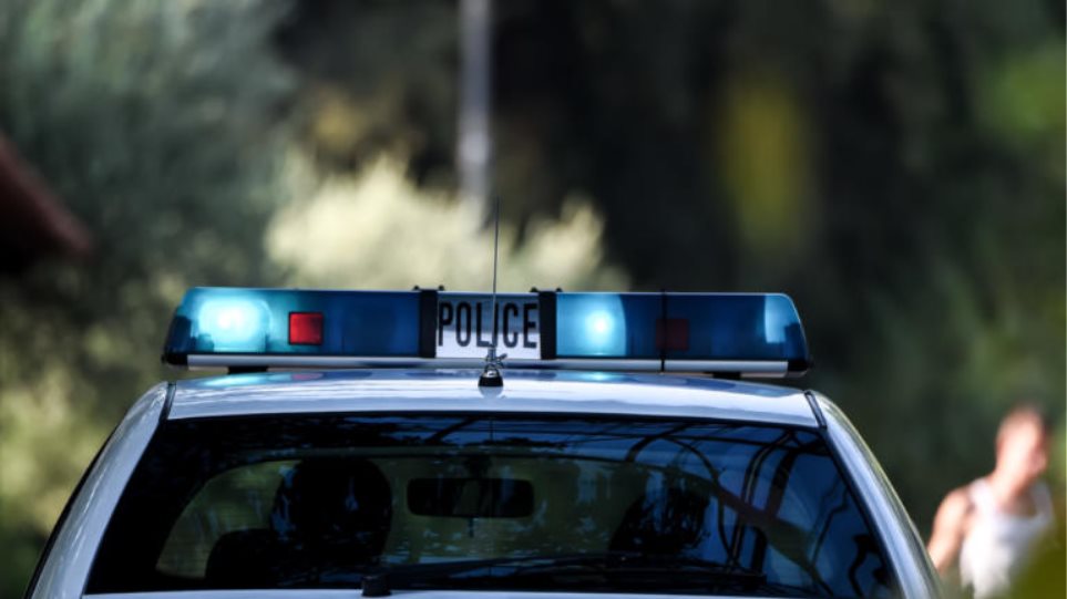 Συνελήφθησαν τρία άτομα που τελούσαν εκκλησιαστική ακολουθία χωρίς συναίνεση από τη Μητρόπολη