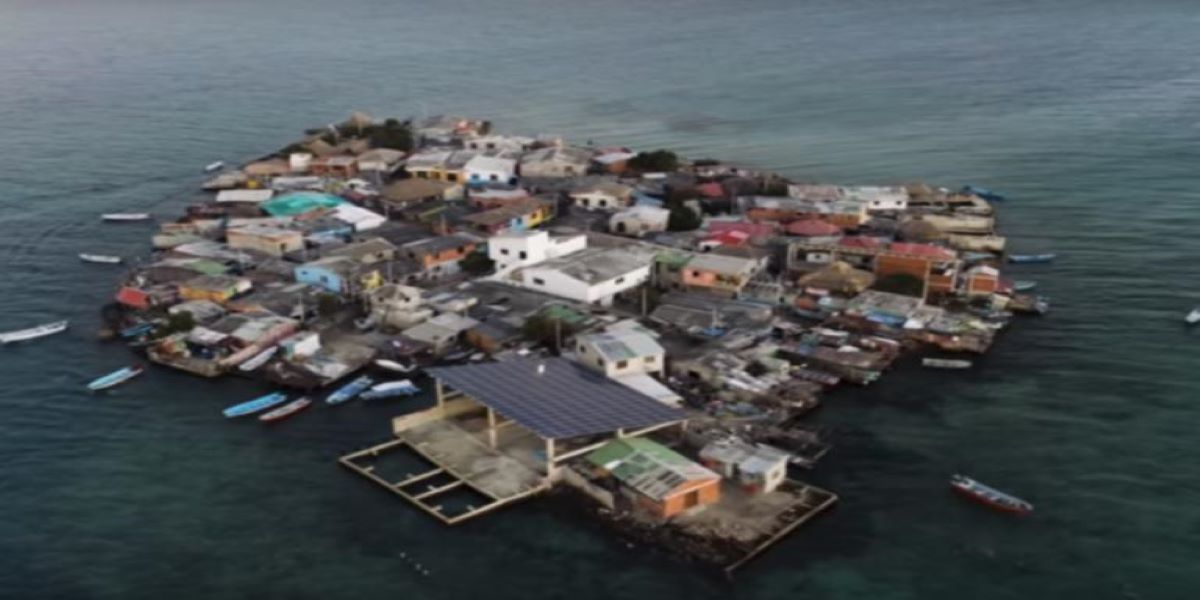 Δείτε το πιο πυκνοκατοικημένο νησί στο κόσμο (βίντεο)