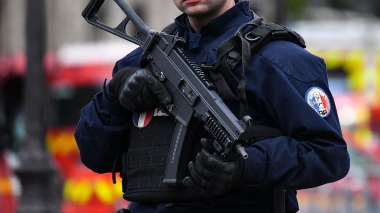 Γαλλία: Απομάκρυναν 16 άτομα από τις υπηρεσίες πληροφοριών λόγω φόβου για εξτρεμισμό