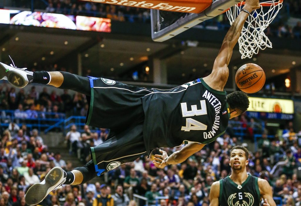 «Μαγικός» Γ.Αντετοκούνμπο: Πέτυχε 28 πόντους και πανηγύρισε τη νίκη κόντρα στους Μπουλς (βίντεο)