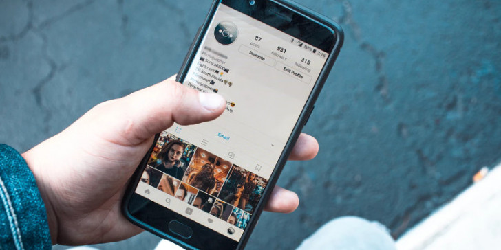 Εσείς ξέρετε ποιο κουμπί δεν χρησιμοποιείται πια στο instagram;